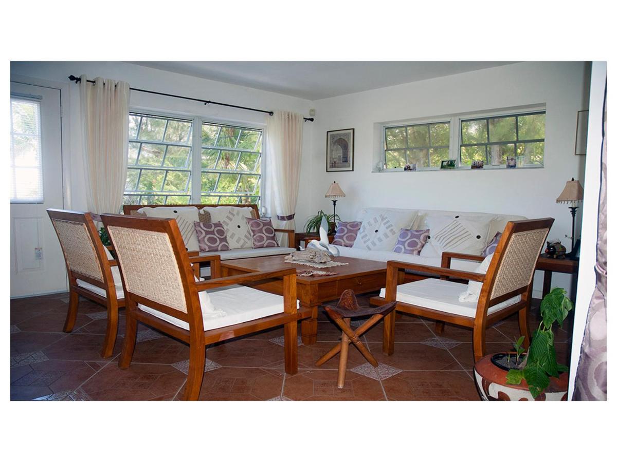 Silver Point Villa フリーポート エクステリア 写真
