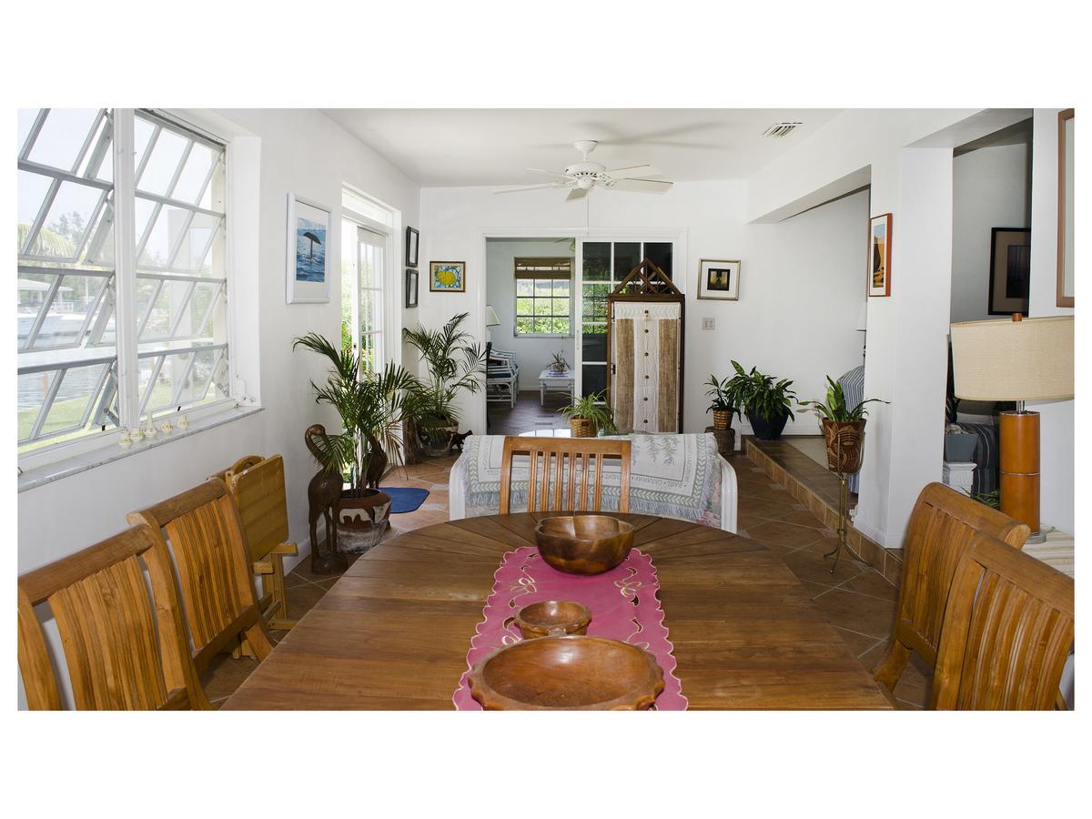 Silver Point Villa フリーポート エクステリア 写真